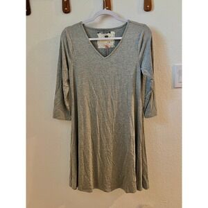 Cupio Mini Shift Dress S Minimalist 3/4 Sleeve V-Neck Flowy Stretchy Casual Gray